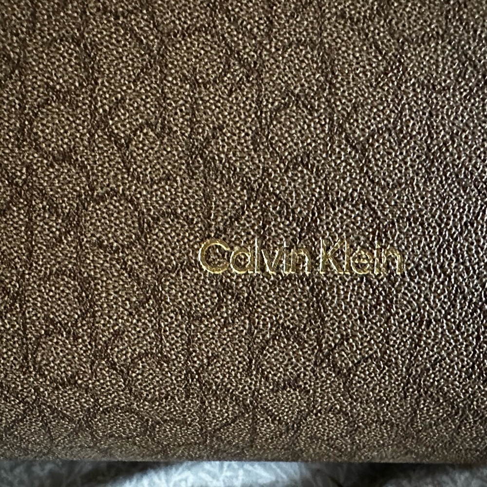 Large hand bag new never used cleaning out collection